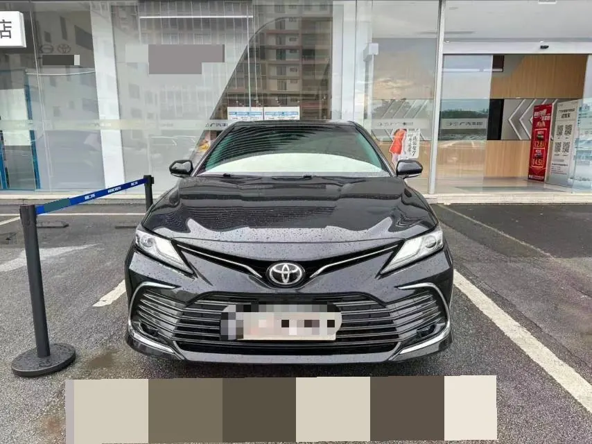 Toyota 2021 Camry 2.5G Deluxe Edition Automatic Gear 3