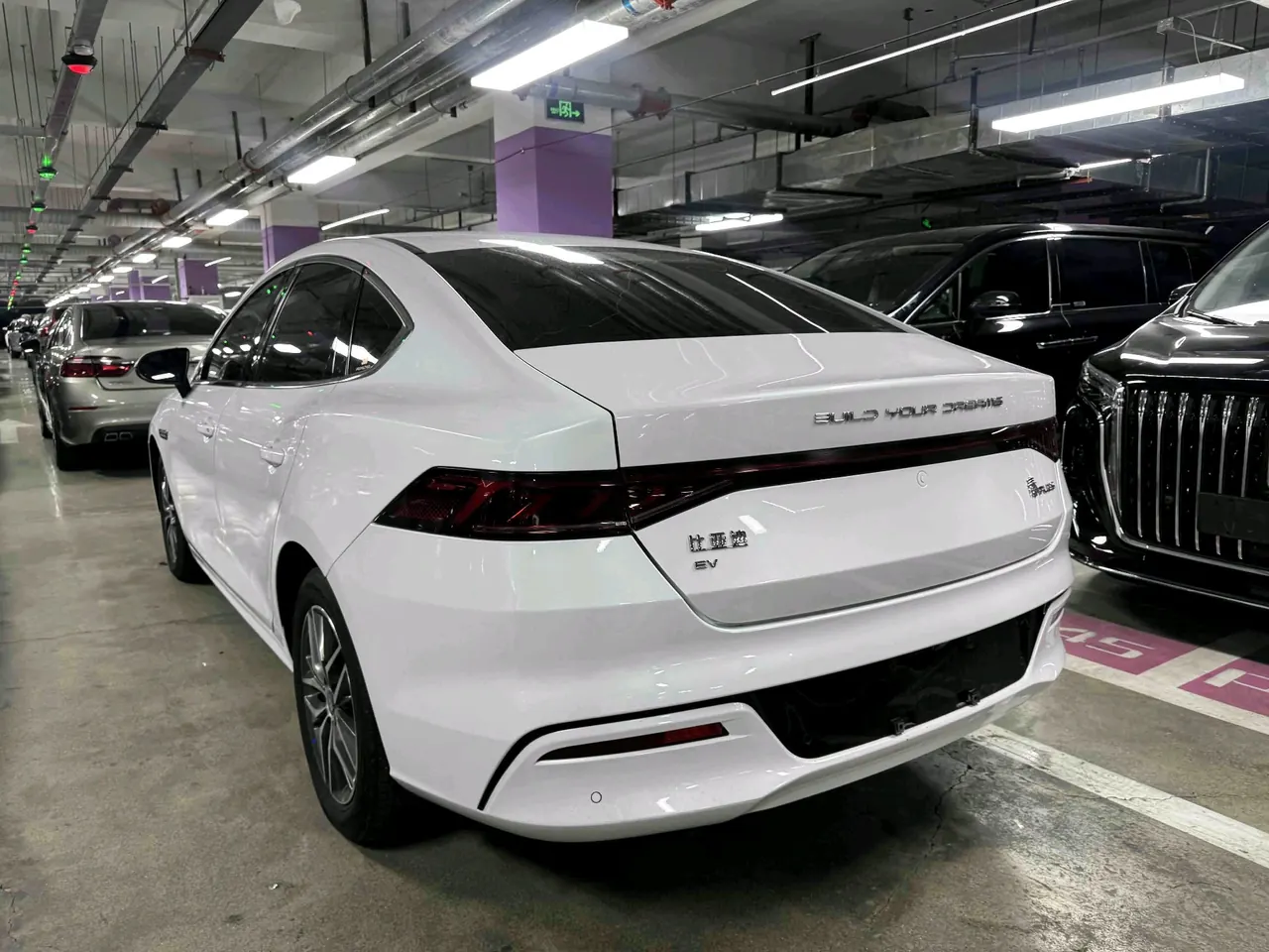 BYD 2021 Qin PLUS EV 500KM Honorable Automatic Gear 9