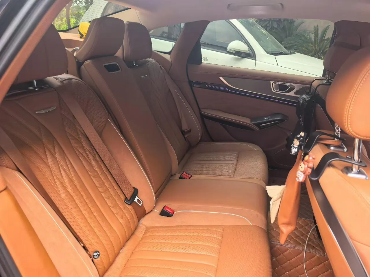 HongQi 2025 H9 48V 2.0T Two-Drive Flag Enjoy Private Fashion Edition 5-seat Automatic Gear 6