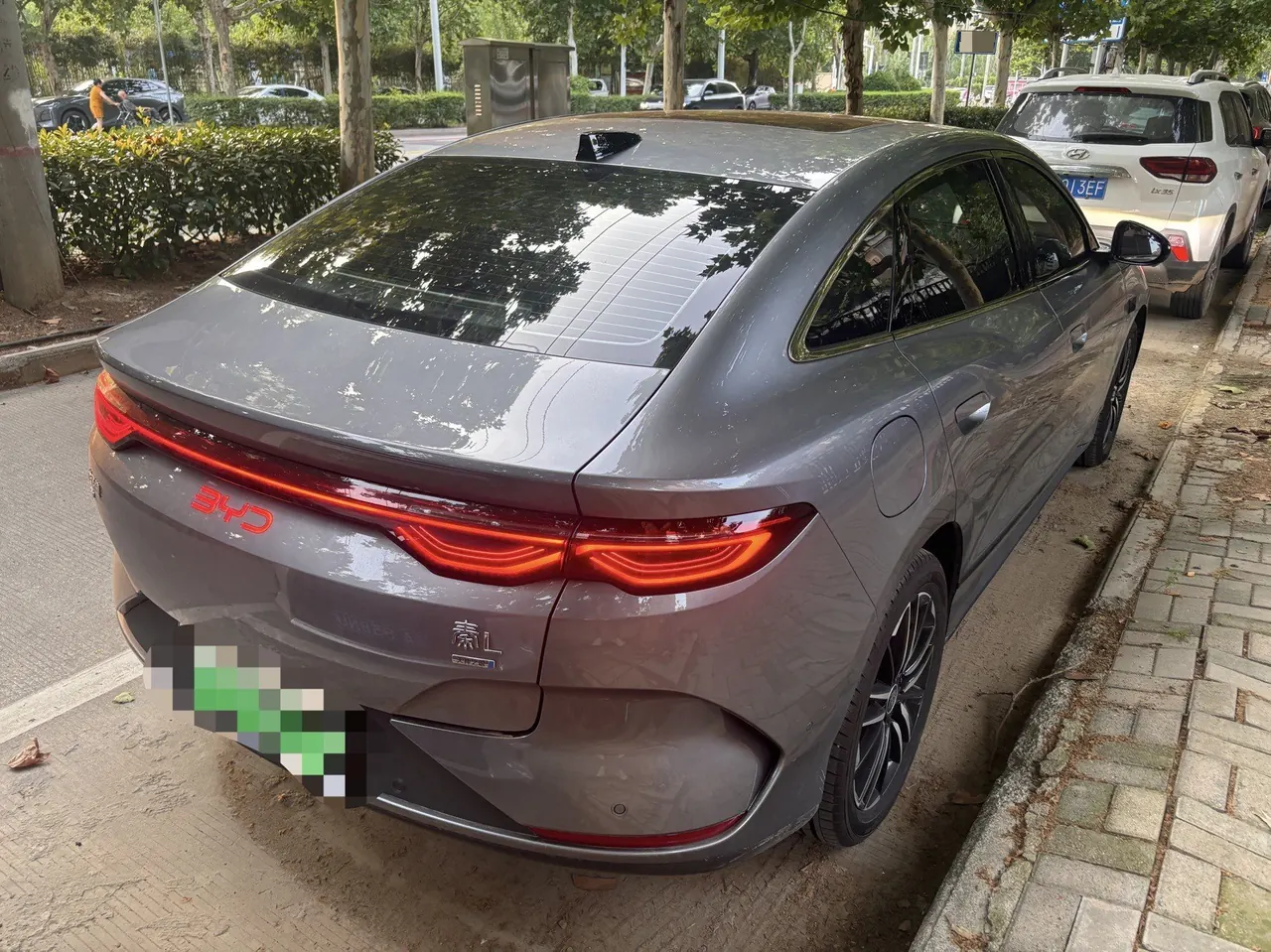 BYD 2025 Qin L EV 545KM cloud chariot type automatic gear 5