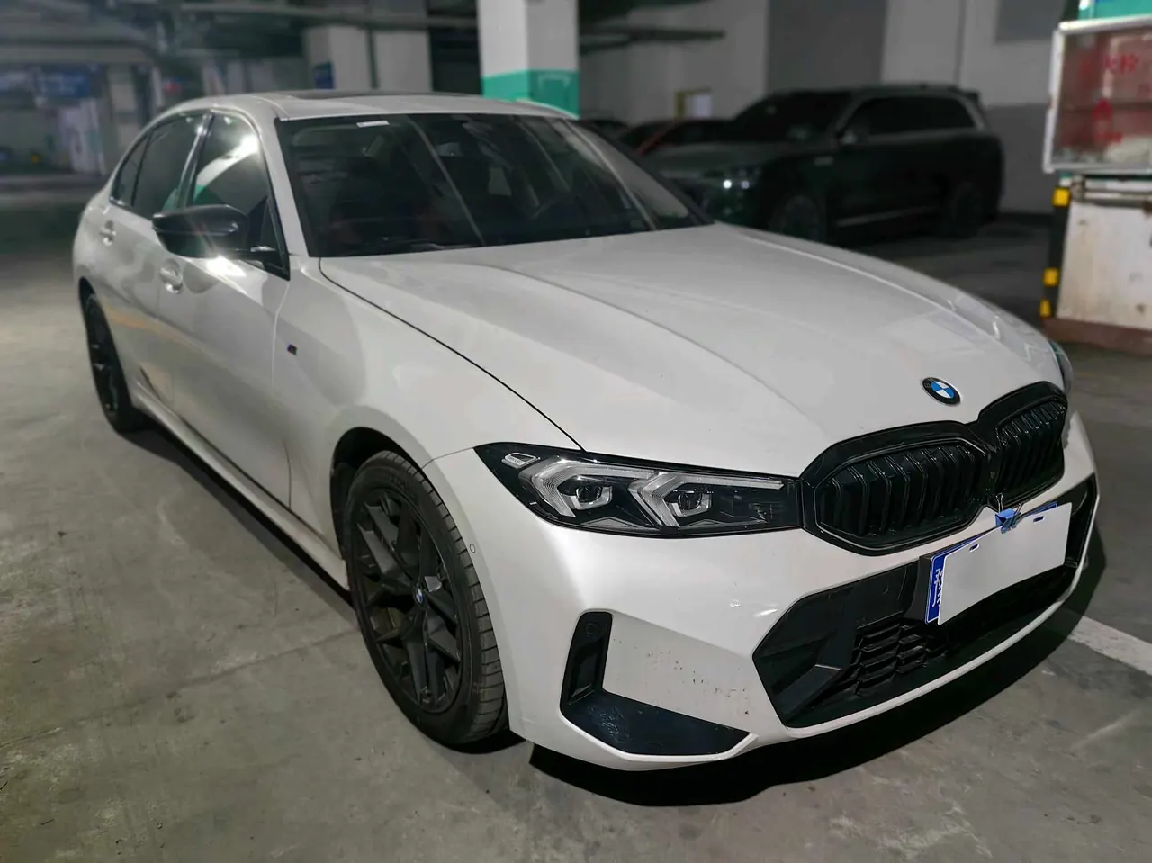 BMW 3 Series 2025 330Li 2.0T M Sports Obsidian Night Suit Automatic Gear 3