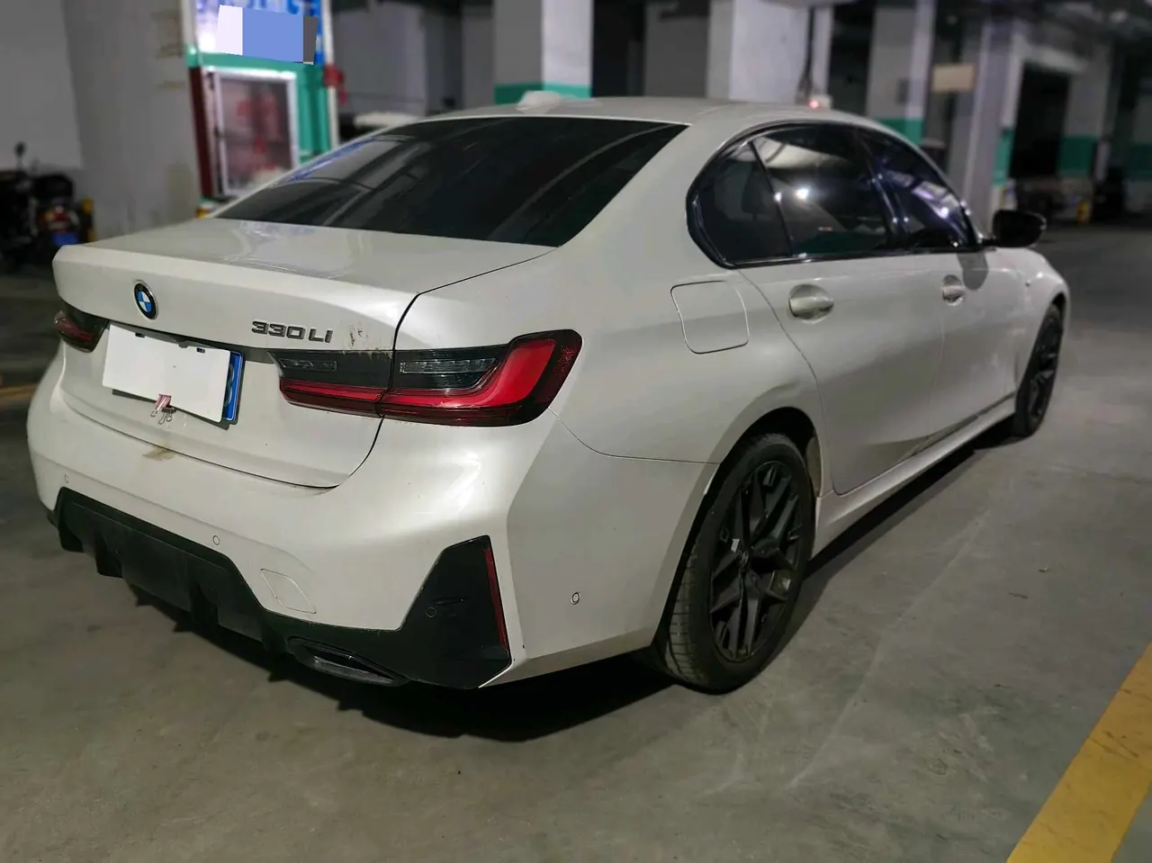 BMW 3 Series 2025 330Li 2.0T M Sports Obsidian Night Suit Automatic Gear 7