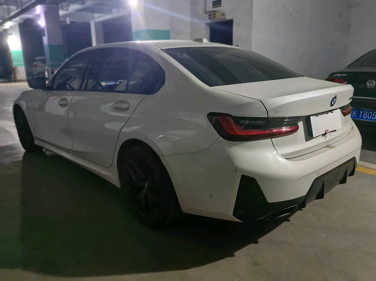BMW 3 Series 2025 330Li 2.0T M Sports Obsidian Night Suit Automatic Gear 9