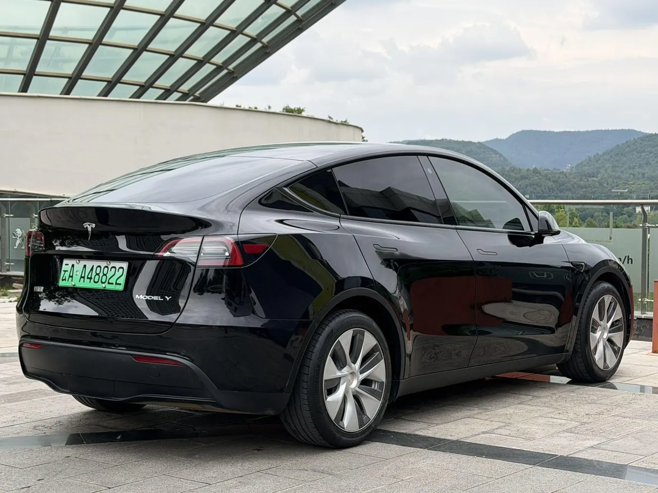 Tesla 2021 Model Y Standard Endurance Rear Drive Automatic Gear 9
