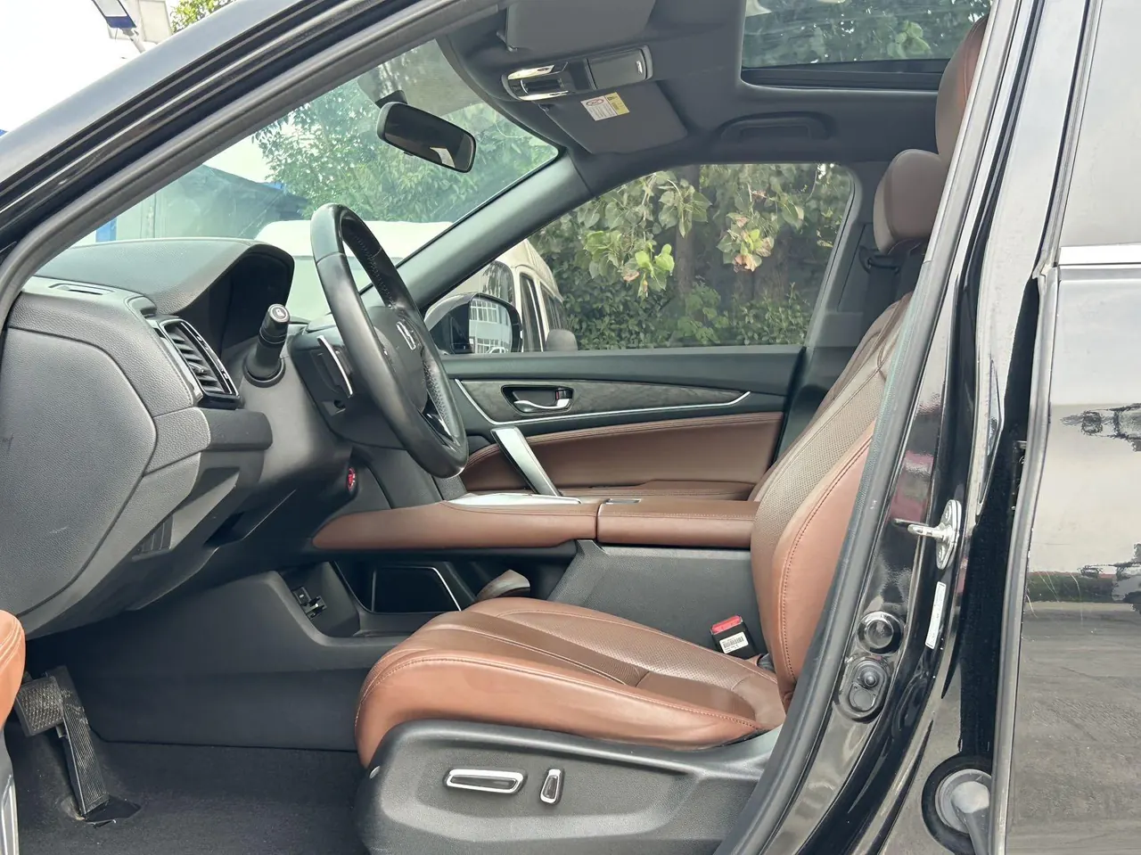 Honda 2020 UR-V 2.0T 370TURBO two-drive elegant version of automatic gear 4