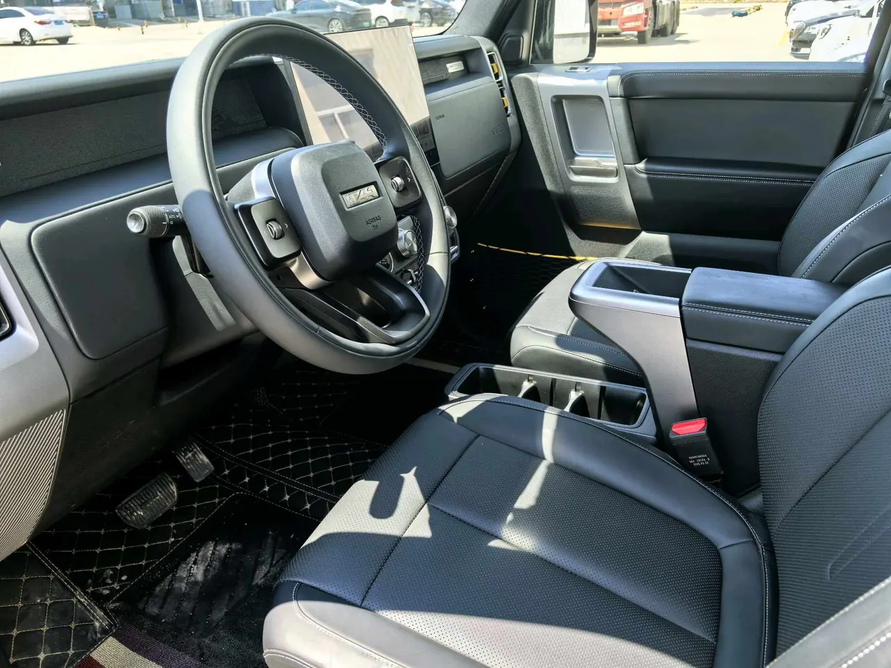 ICAR 2025 iCAR V 23 501 4-wheel drive high-end intelligent driving version automatic gear 3