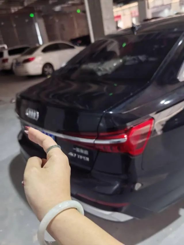 Audi 2021 A6L 2.0TFSI 40TFSI Deluxe Dynamic Automatic 5