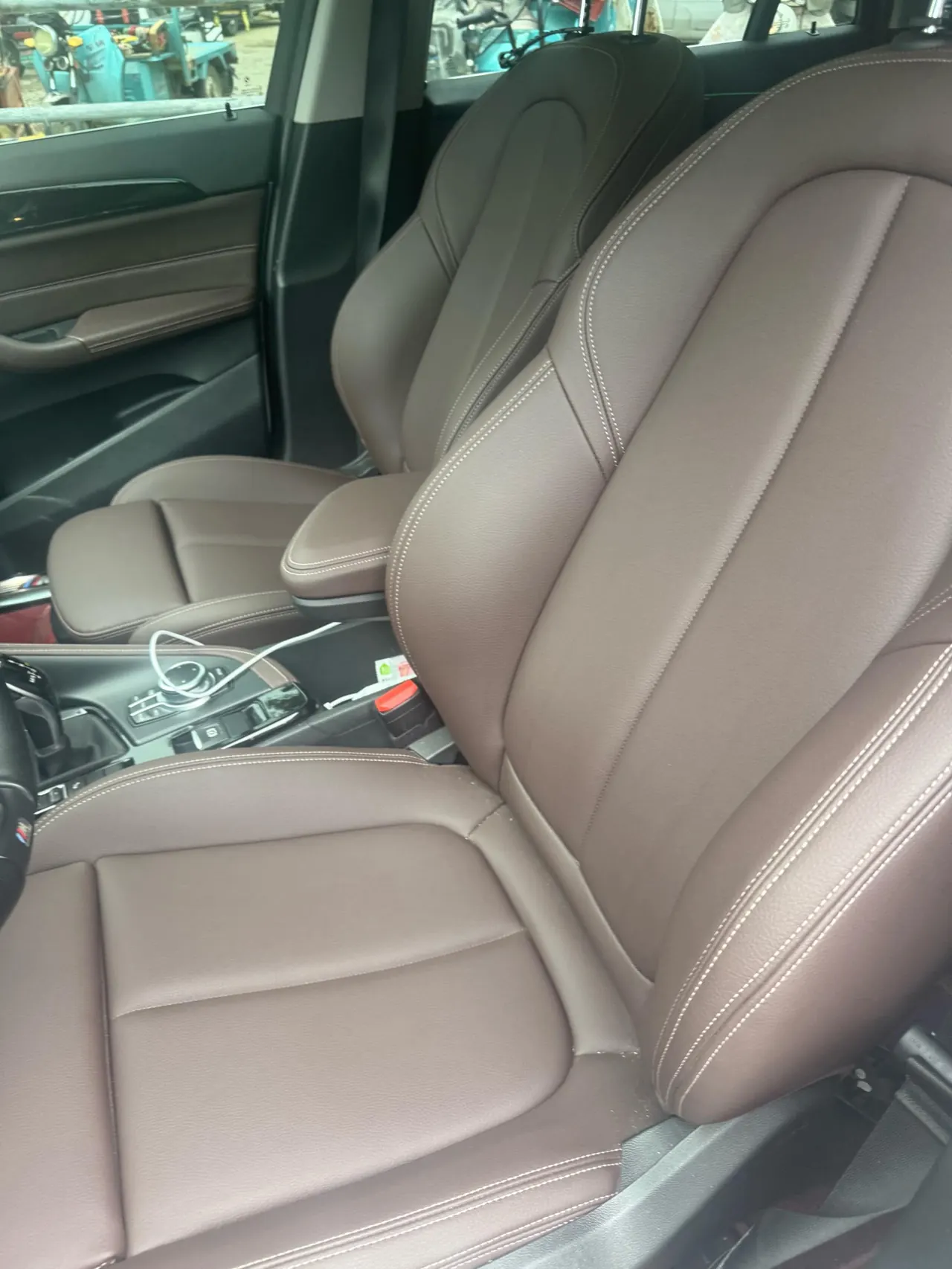 BMW 2021 X1 sDrive20Li 1.5T exclusive automatic gear 4