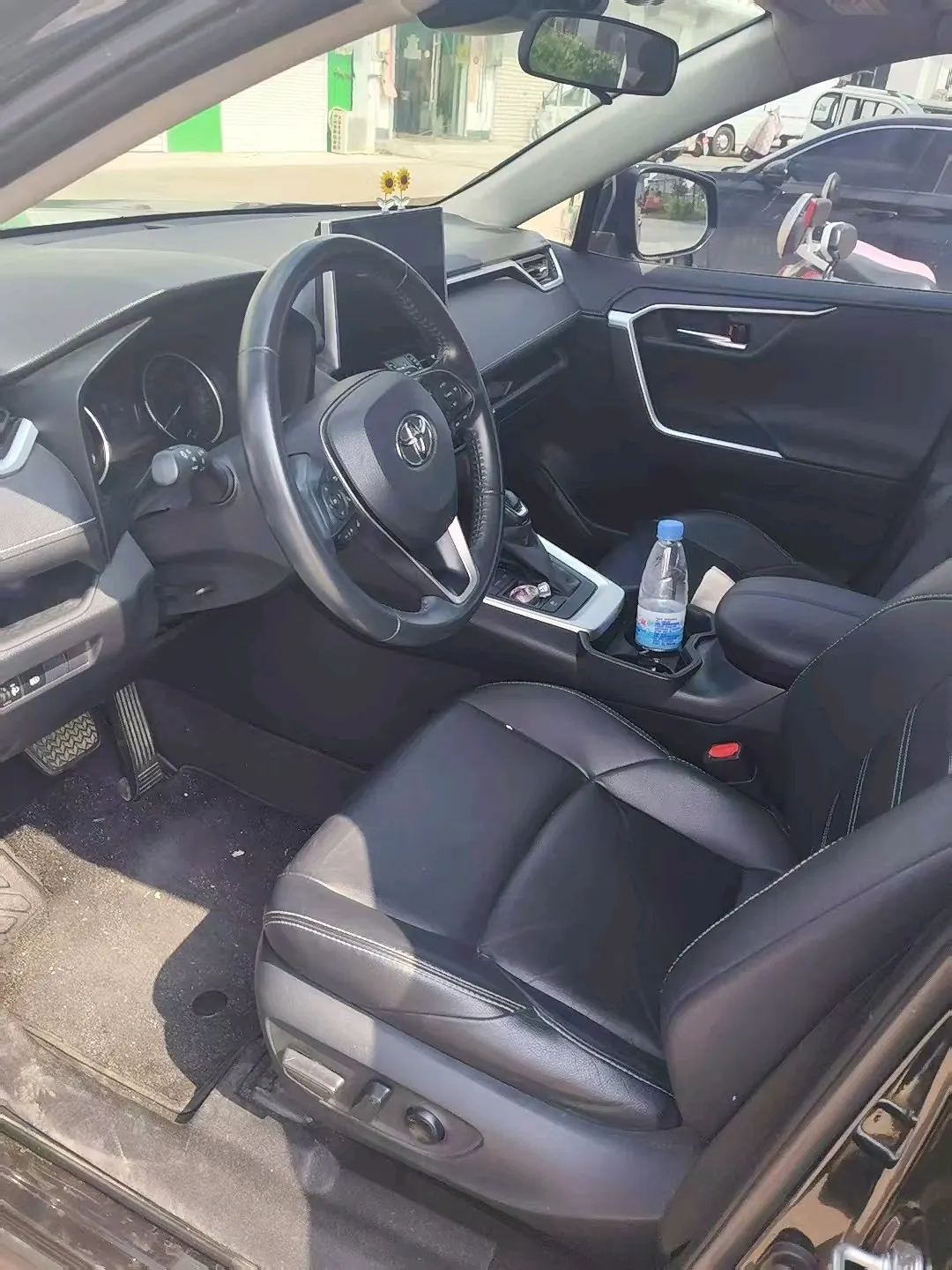 Toyota 2021 Weilanda Dual Engine 2.5 Stepless Two-Drive Deluxe Automatic Gear 5