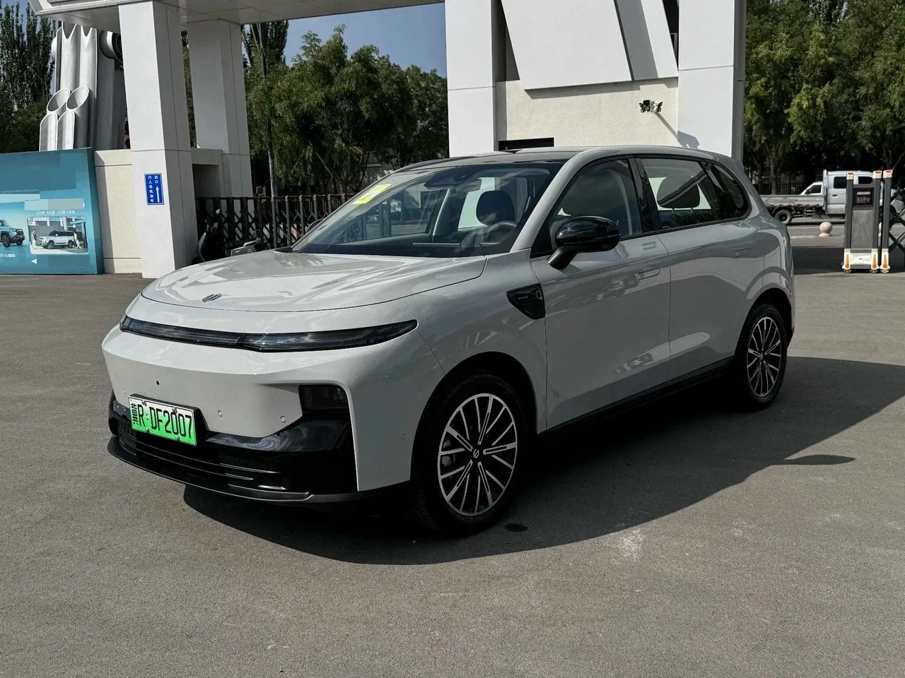 Open image lightbox: Leapmotor 2025 B 10 510 Enjoy Smart Driving Edition Automatic Gear