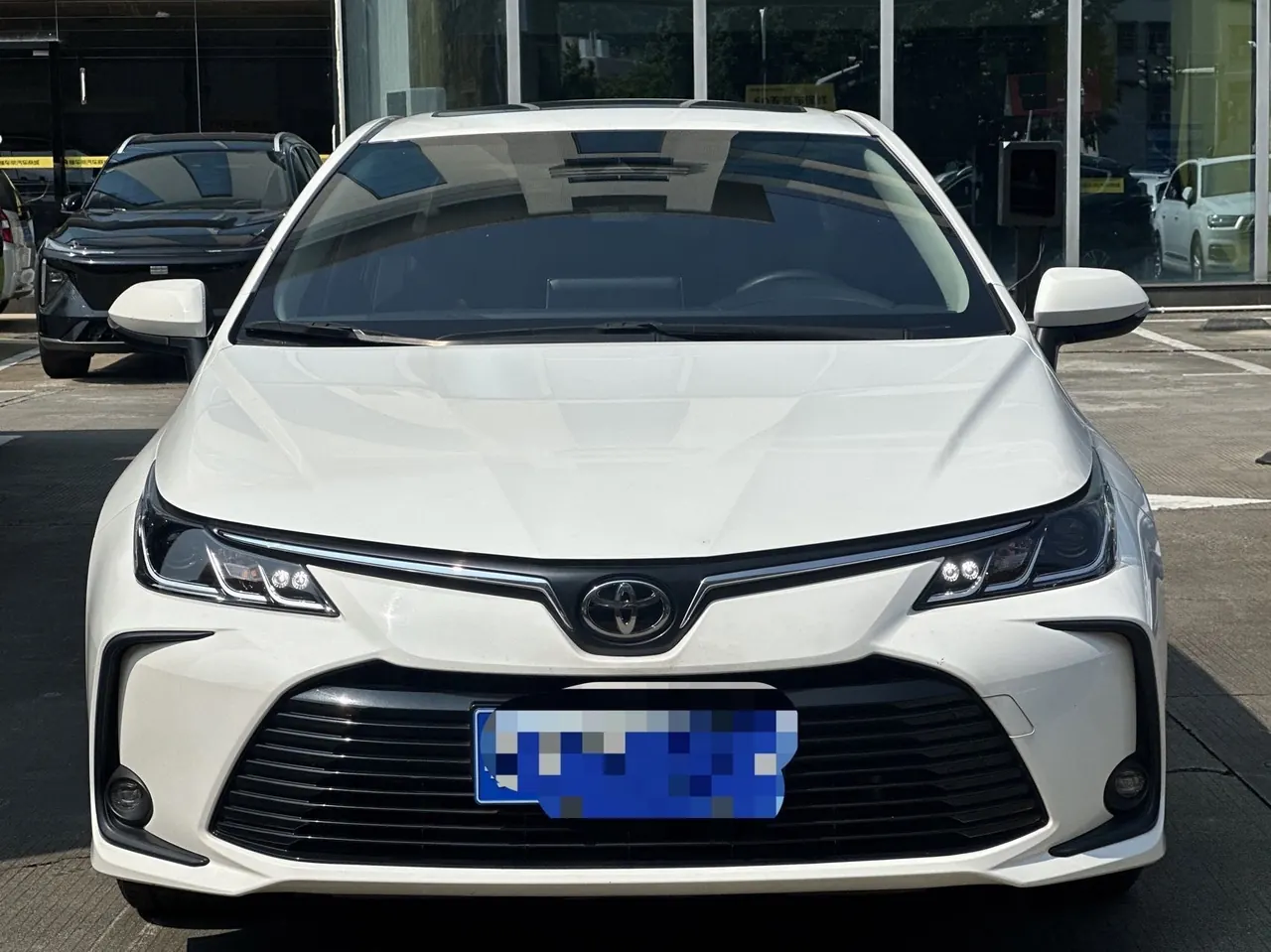 Toyota 2021 corolla 1.2T stepless elite PLUS version of automatic gear 2