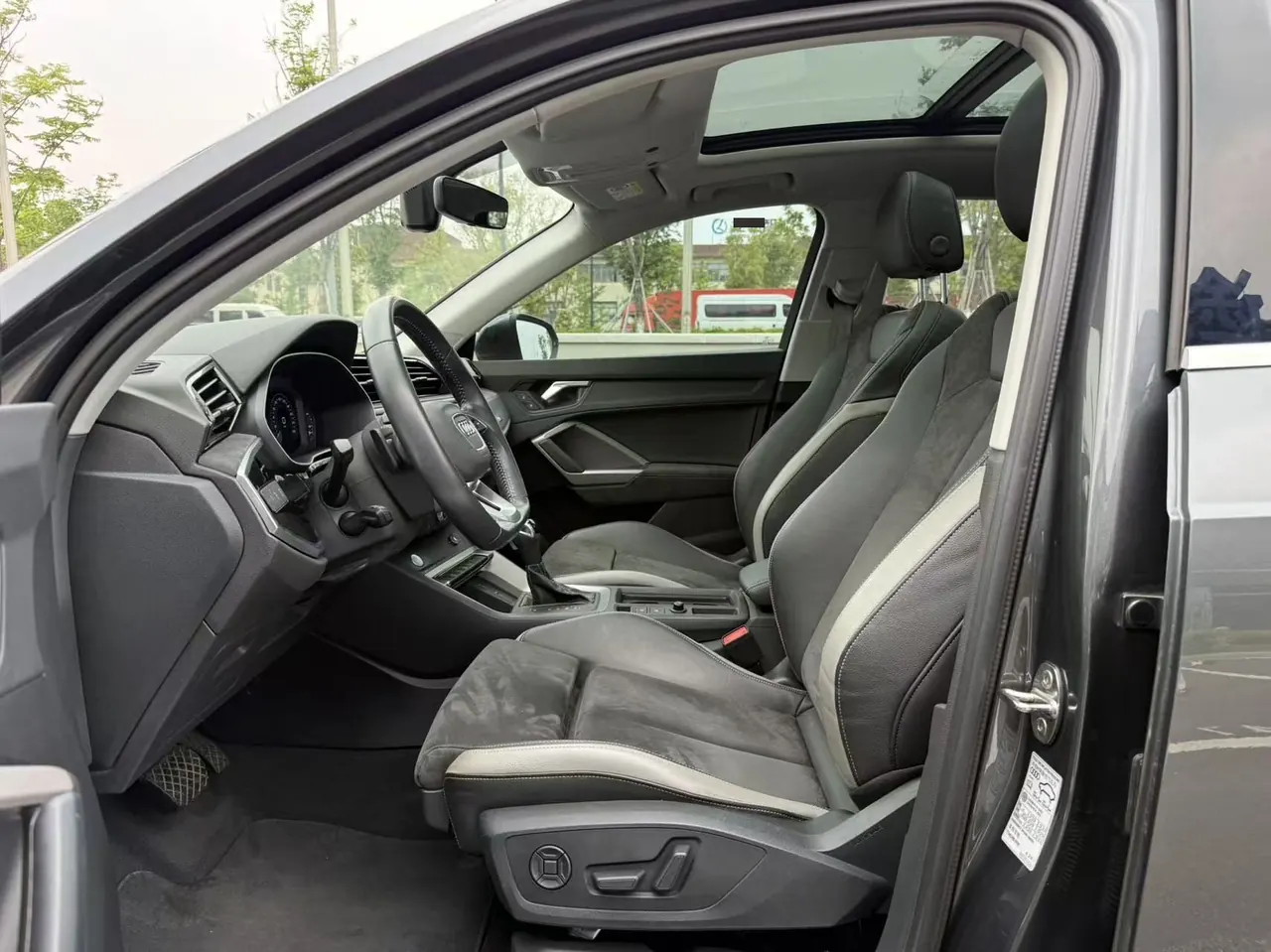 Audi 2021 Q3 1.4TFSI 35TFSI Fashion Dynamic Automatic 10