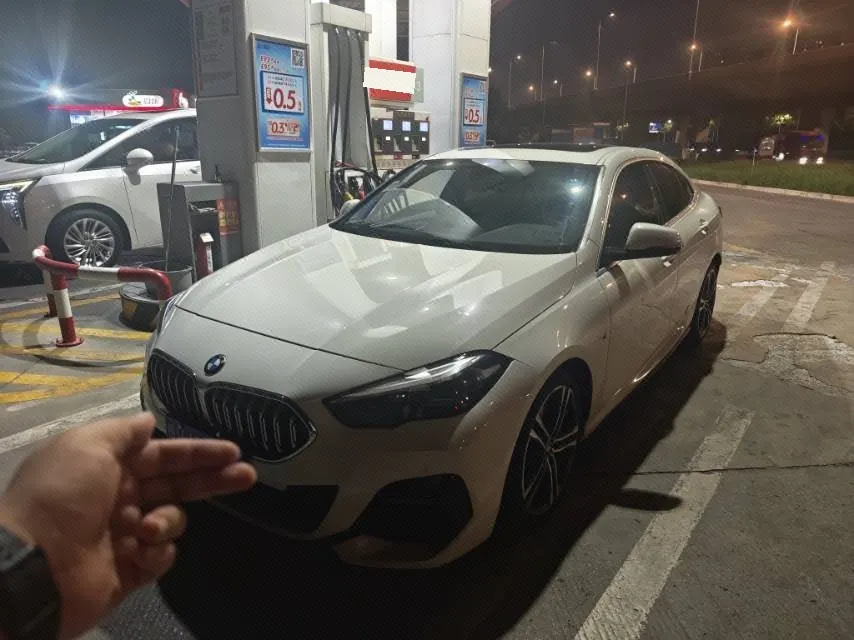 打开图片灯箱:BMW 2 Series (Imported) 2021 225i Four-Door Coupe 2.0T M Sports Suit Automatic Gear