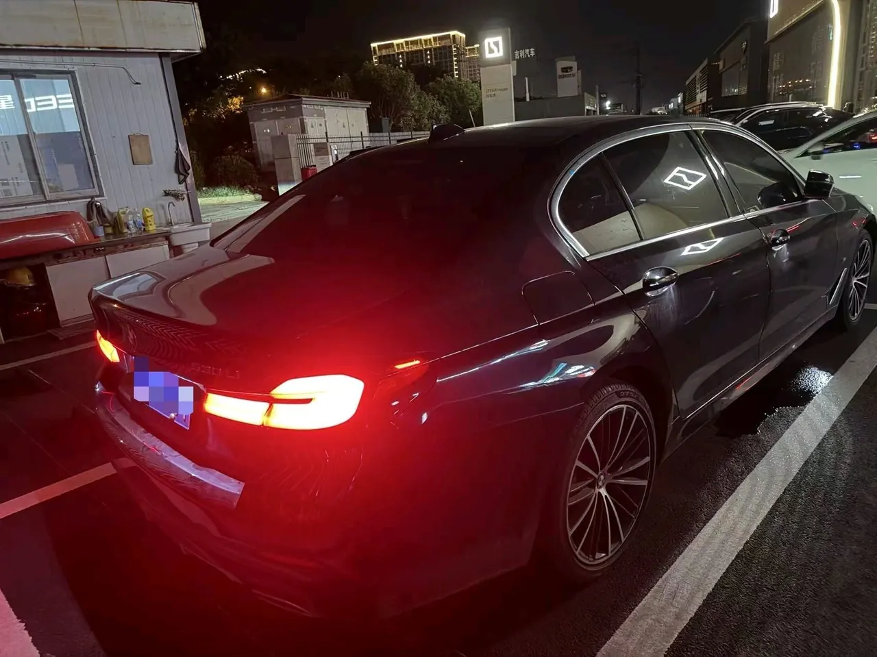 BMW 5 Series 2021 530Li 2.0T Leading M Sports Suit Automatic Gear 4