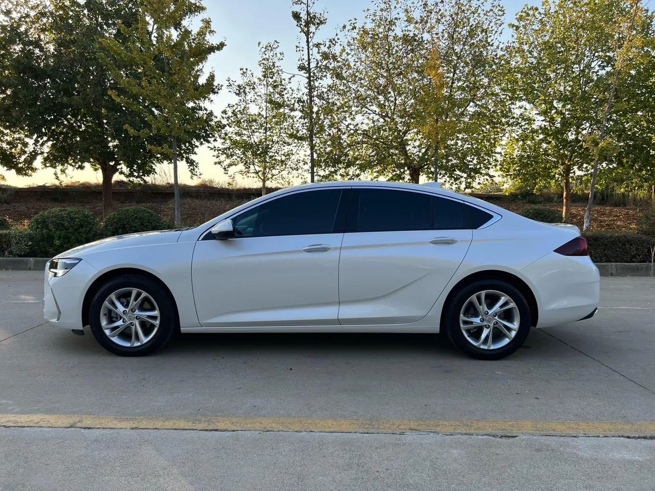 Buick 2024 Regal 1.5T 25T Super Edition Automatic Gear 7