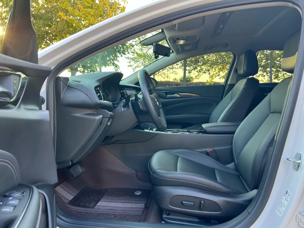 Buick 2024 Regal 1.5T 25T Super Edition Automatic Gear 9
