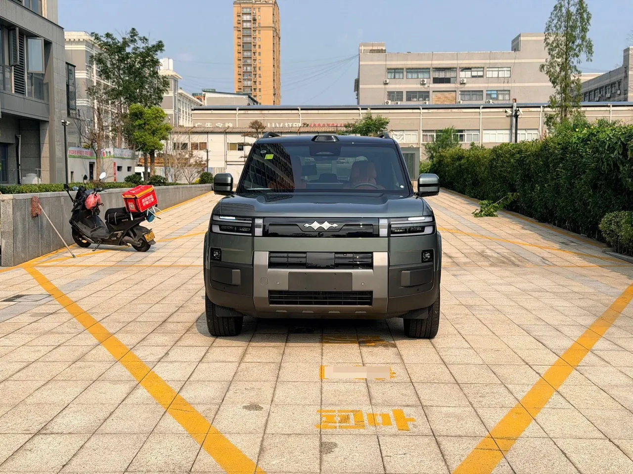 FangChengBao 2026 titanium 7 EV 675KM rear drive flash charge version automatic gear 2