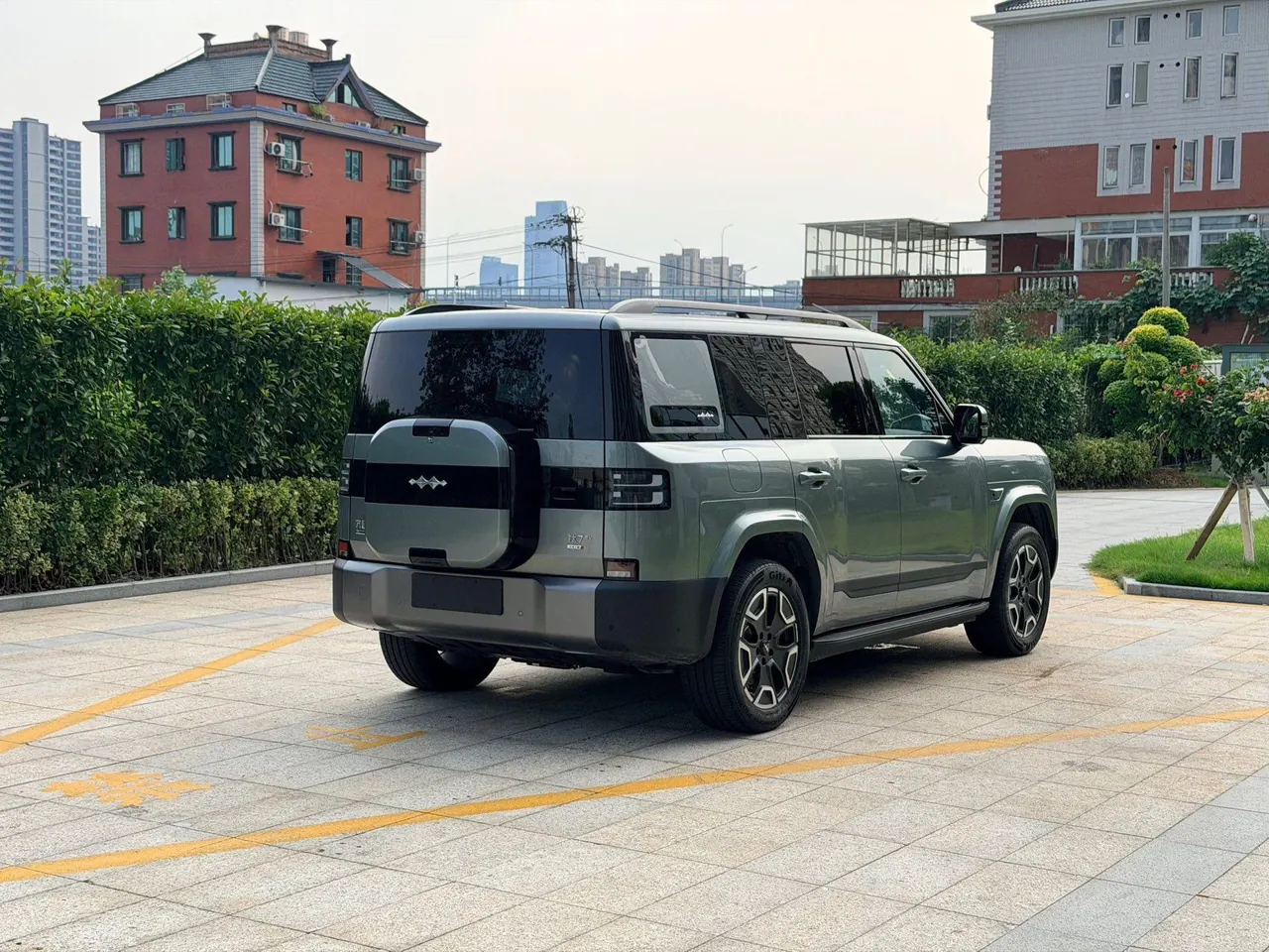 FangChengBao 2026 titanium 7 EV 675KM rear drive flash charge version automatic gear 8