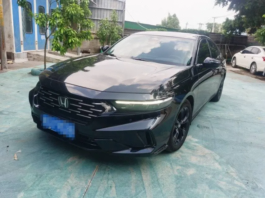打开图片灯箱:Honda 2025 11th Generation Accord 1.5T Stepless 260TURBO Comfort Edition Automatic Gear