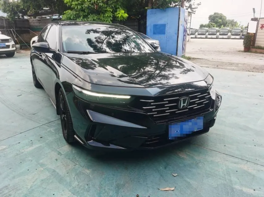 Honda 2025 11th Generation Accord 1.5T Stepless 260TURBO Comfort Edition Automatic Gear 2
