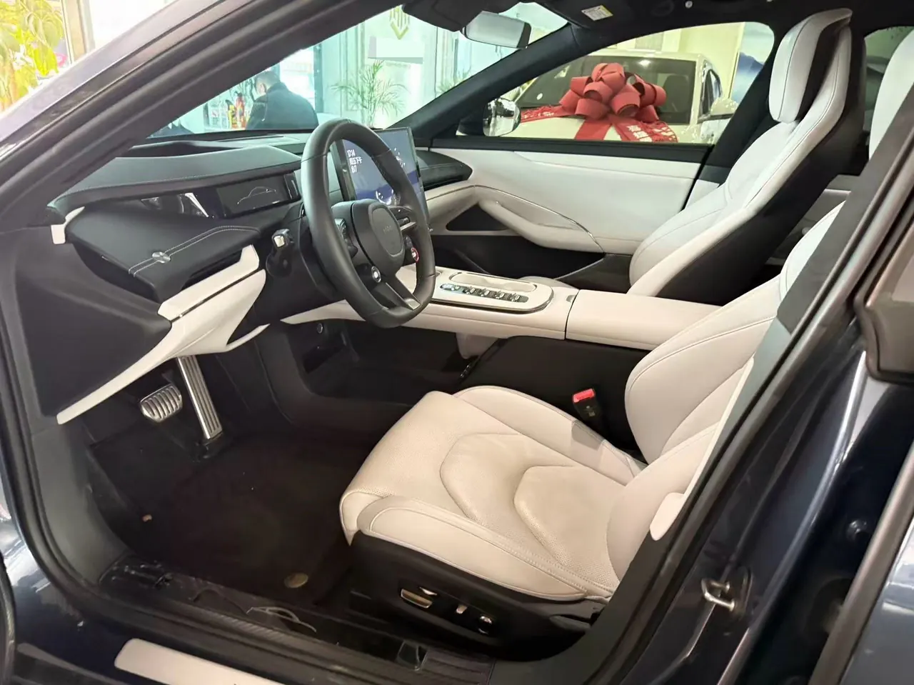 MI 2024 SU 7 800km 4-wheel drive ultra-long endurance high-end smart driving Max version automatic gear 4
