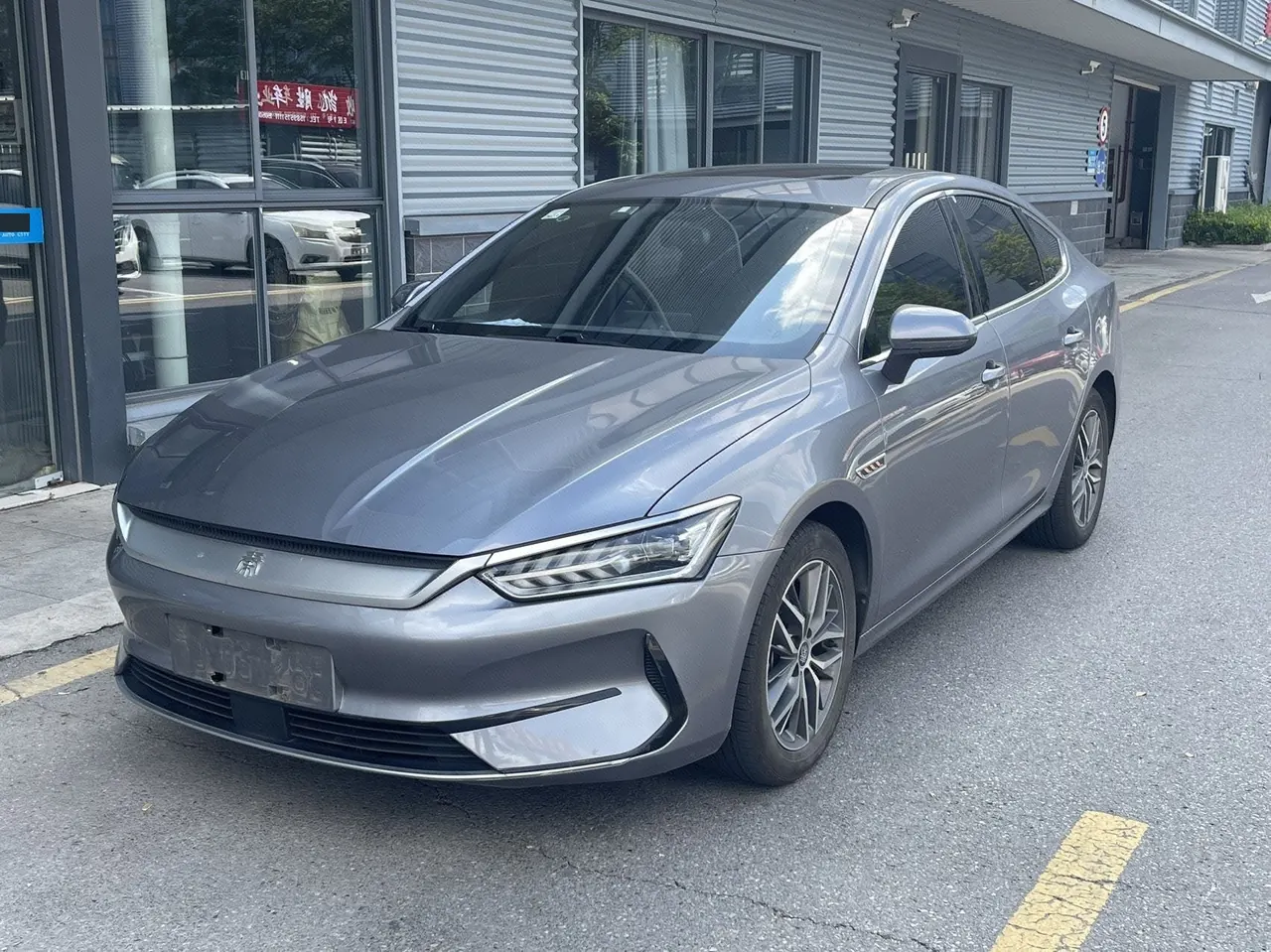 Open image lightbox: BYD 2021 Qin PLUS EV 500KM Luxury Automatic Gear