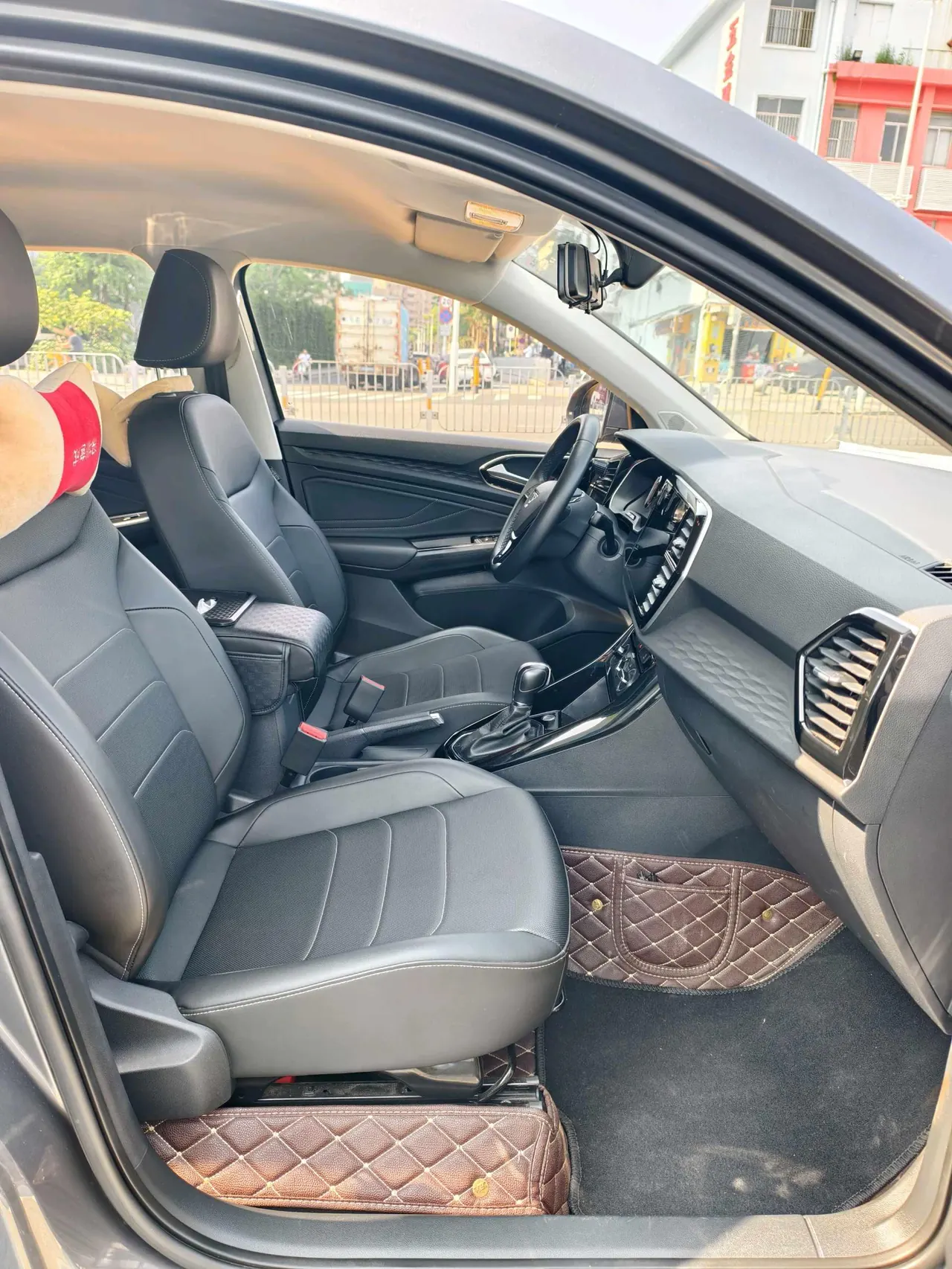Jetta 2021 Jetta VS7 1.4T Black Front Edition Pleasant Edition Automatic Gear 10
