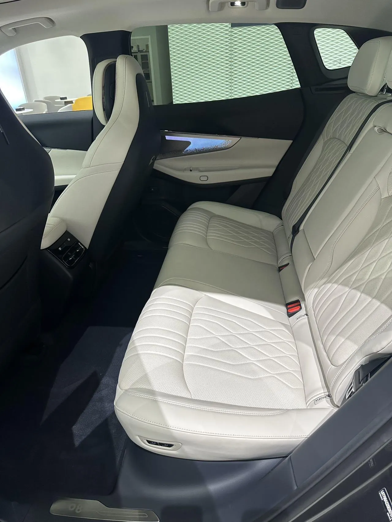 LYNK&amp;CO 2026 LYNK&amp;CO 08 EM-P 1.5T 160 Long‑Range Ultra Automatic 5