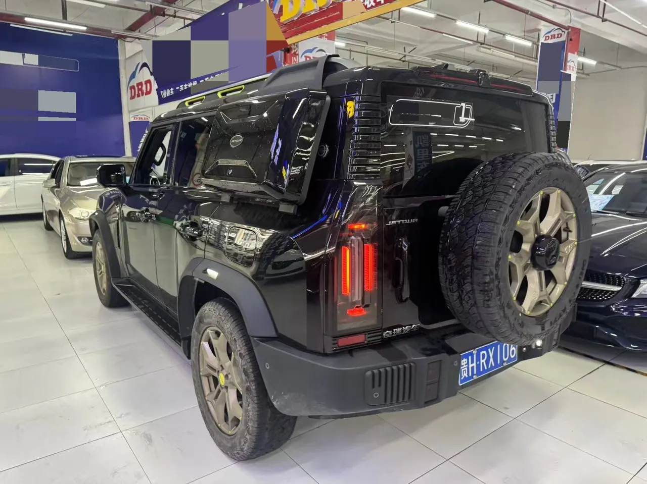 Jetour 2024 Traveler 2.0T Four-wheel Drive Through PRO Entertainment Edition Automatic Gear 5
