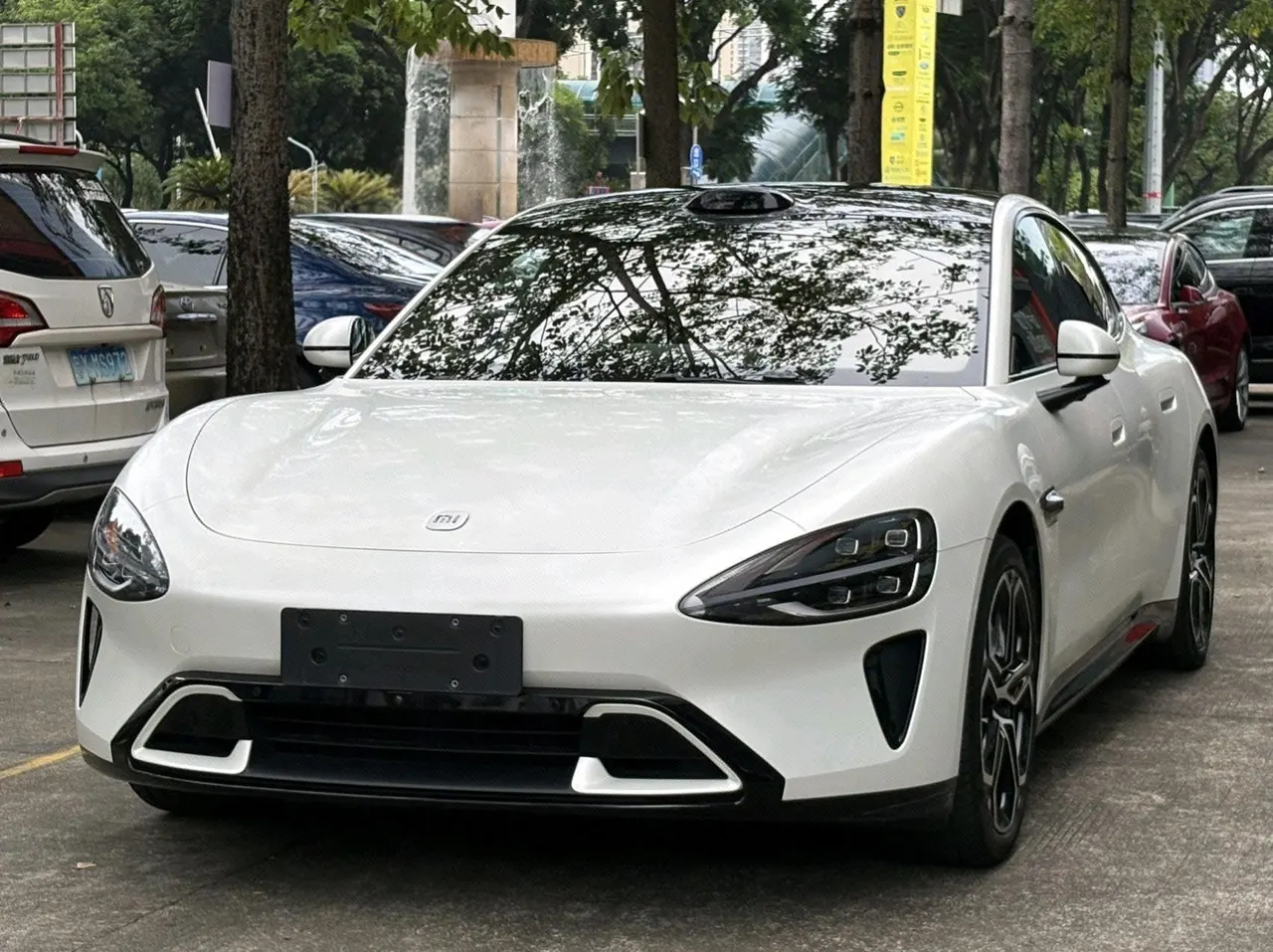 打开图片灯箱:MI 2024 SU 7 830km Rear Drive Ultra Long Endurance High-end Smart Drive Pro Edition Automatic Gear