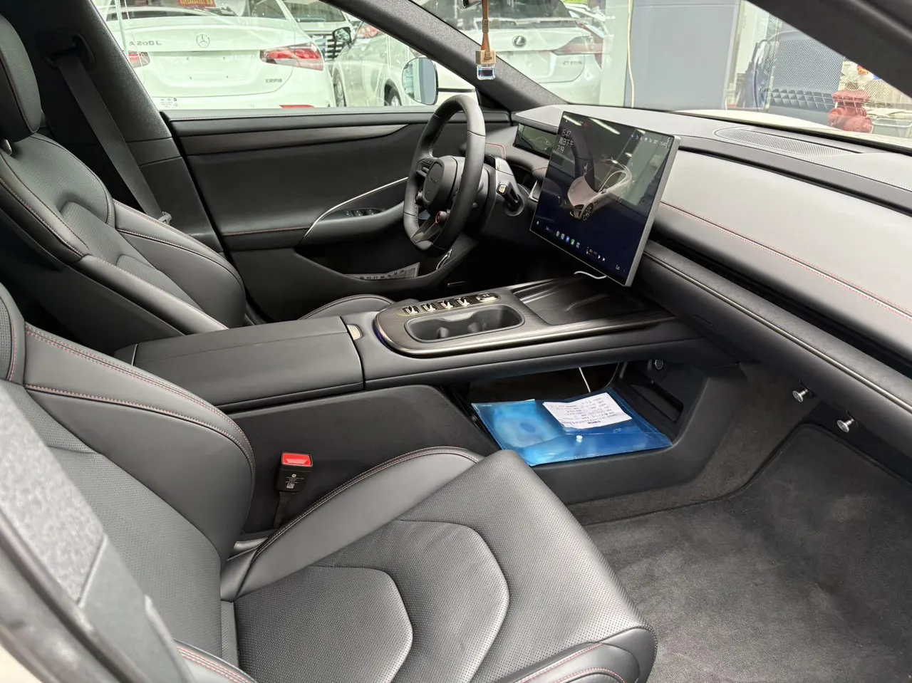 MI 2024 SU 7 830km Rear Drive Ultra Long Endurance High-end Smart Drive Pro Edition Automatic Gear 3