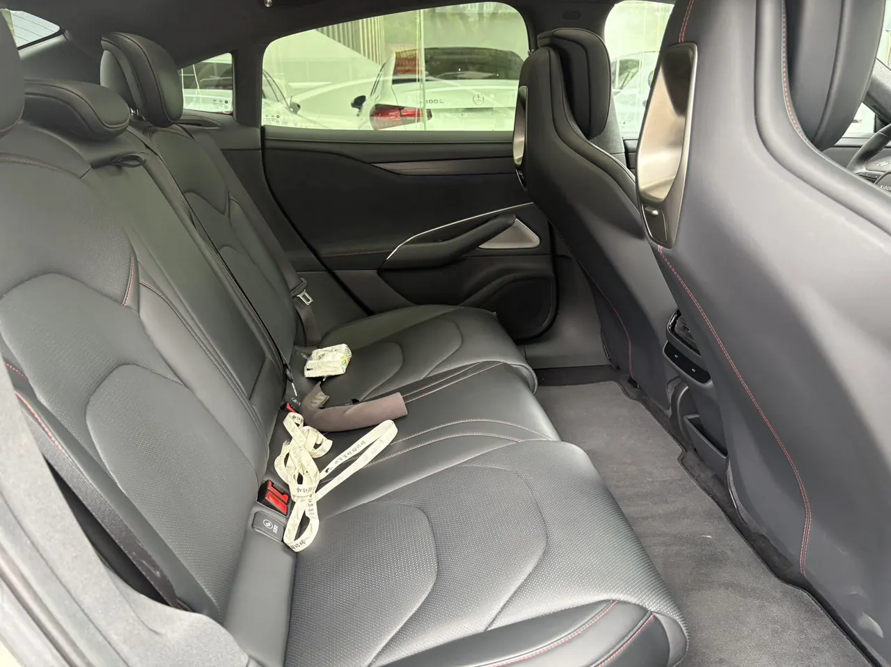 MI 2024 SU 7 830km Rear Drive Ultra Long Endurance High-end Smart Drive Pro Edition Automatic Gear 4
