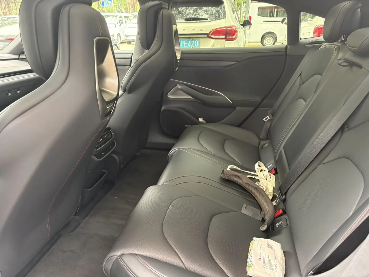 MI 2024 SU 7 830km Rear Drive Ultra Long Endurance High-end Smart Drive Pro Edition Automatic Gear 5