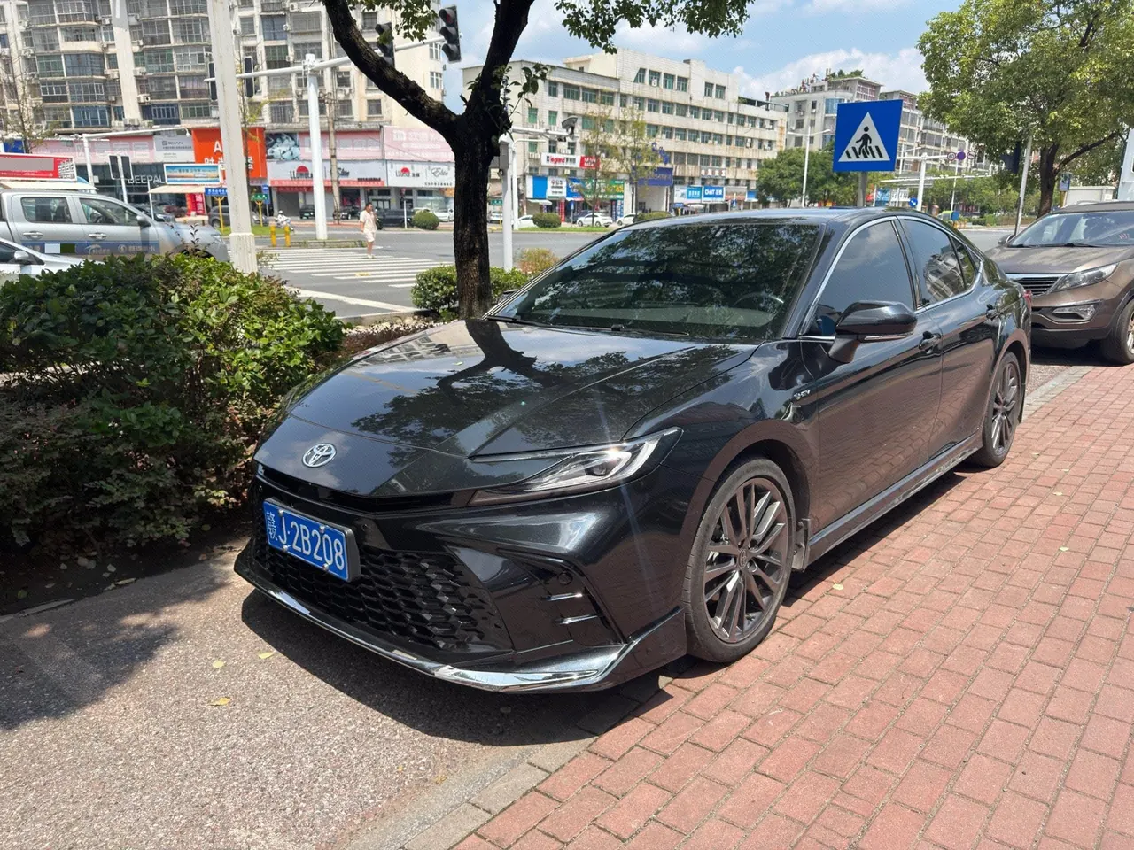 打开图片灯箱:Toyota 2024 Camry Dual Engine 2.0HXS CVT Sport PLUS Edition Automatic Transmission