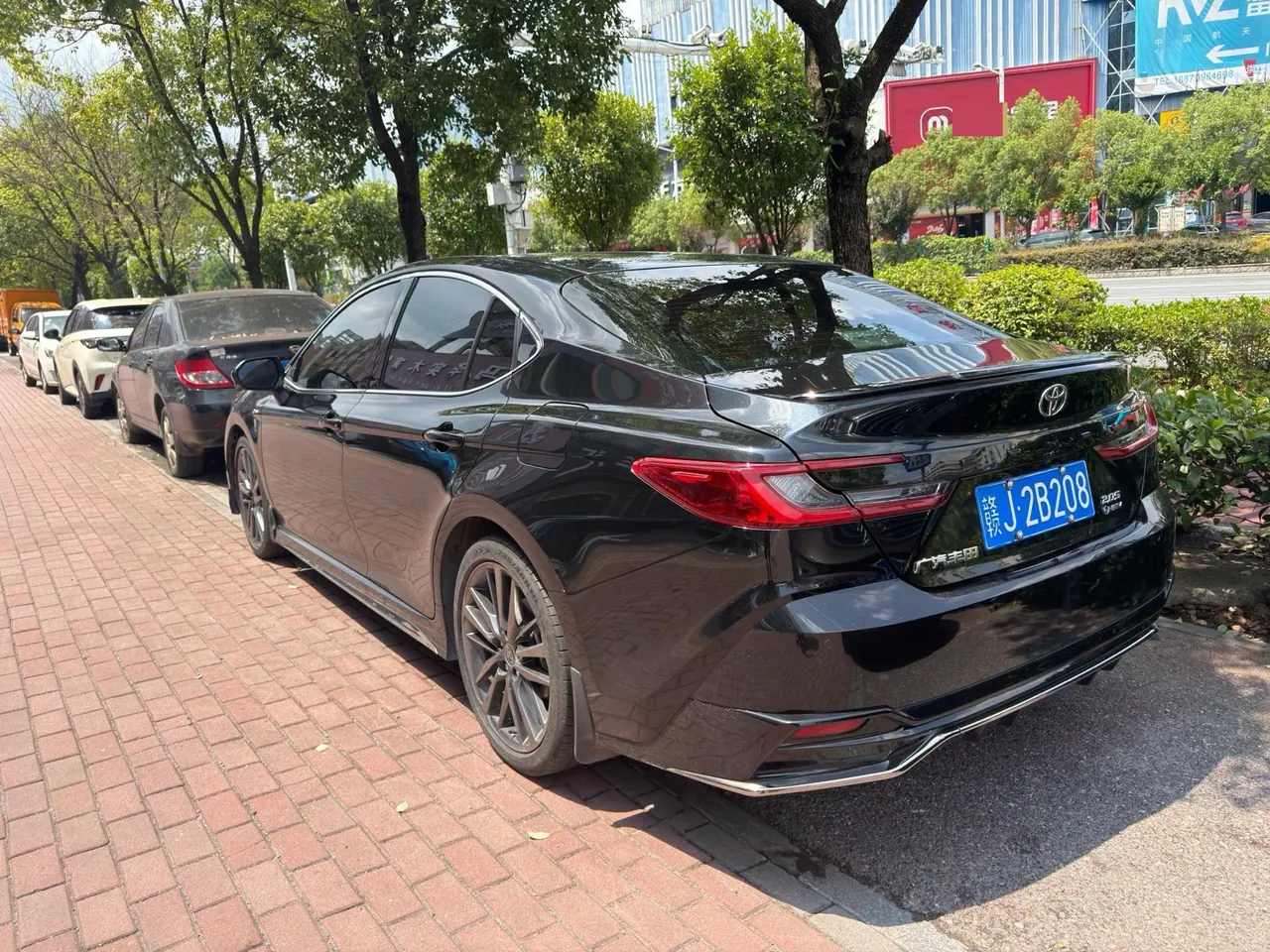 Toyota 2024 Camry Dual Engine 2.0HXS CVT Sport PLUS Edition Automatic Transmission 3
