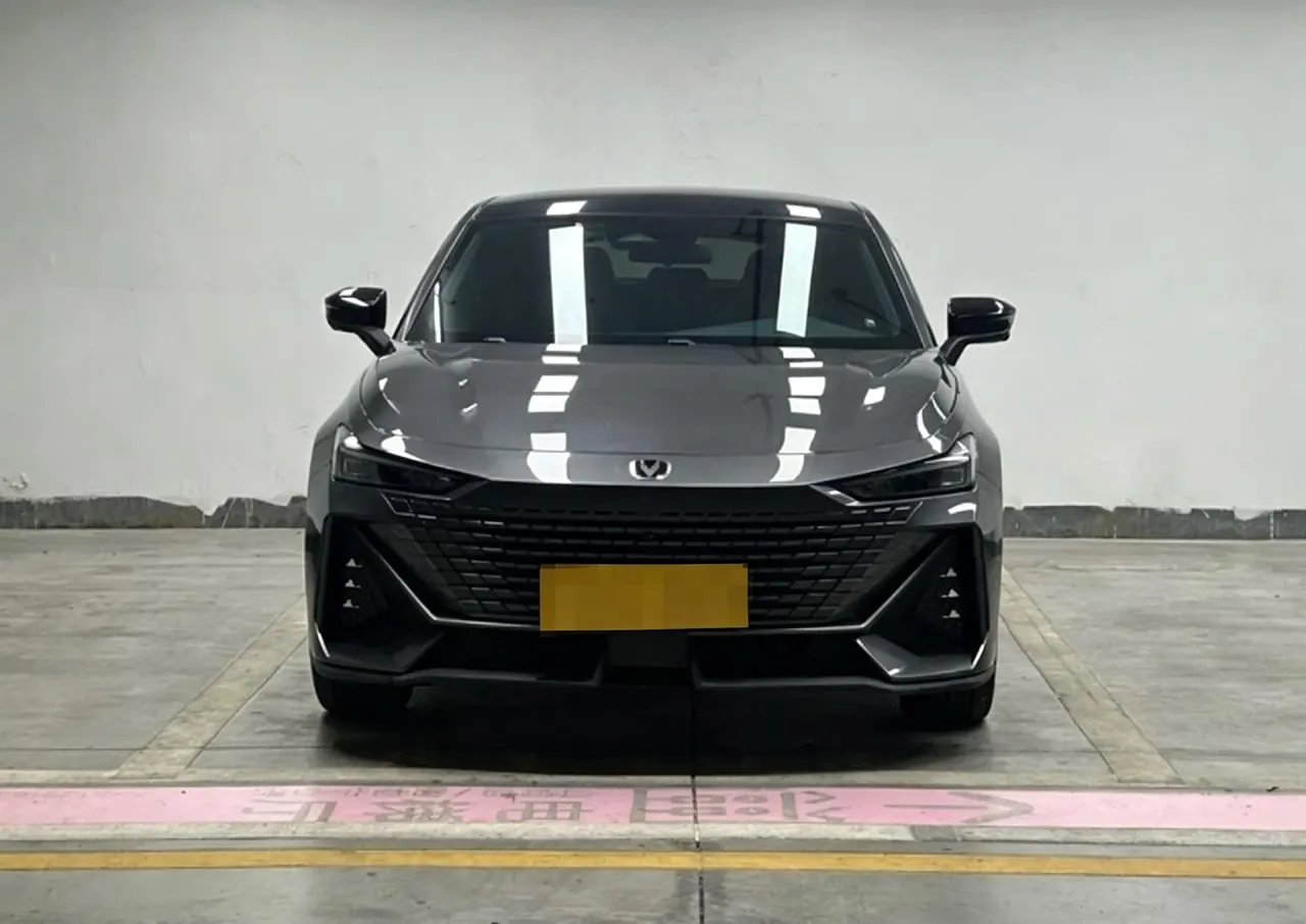 ChangAn 2024 UNI-V 1.5T High Energy Edition Automatic Gear 4