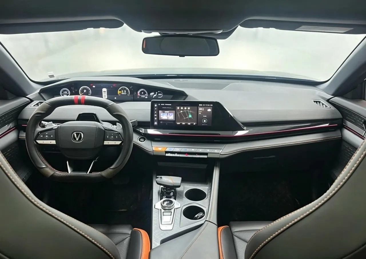 ChangAn 2024 UNI-V 1.5T High Energy Edition Automatic Gear 6