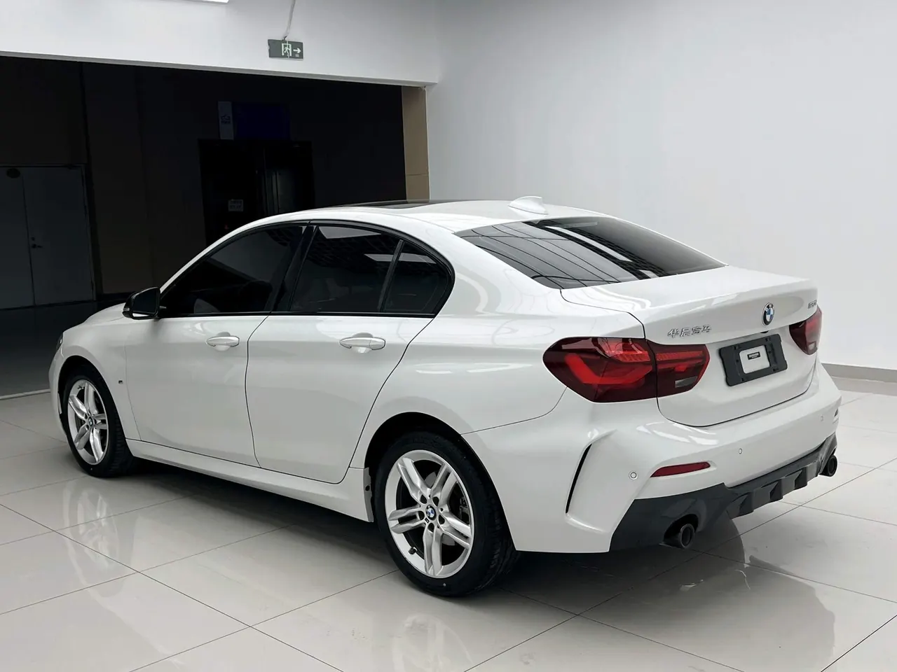 BMW 1 Series 2023 120i 1.5T M Sports Obsidian Night Edition Automatic Gear 8