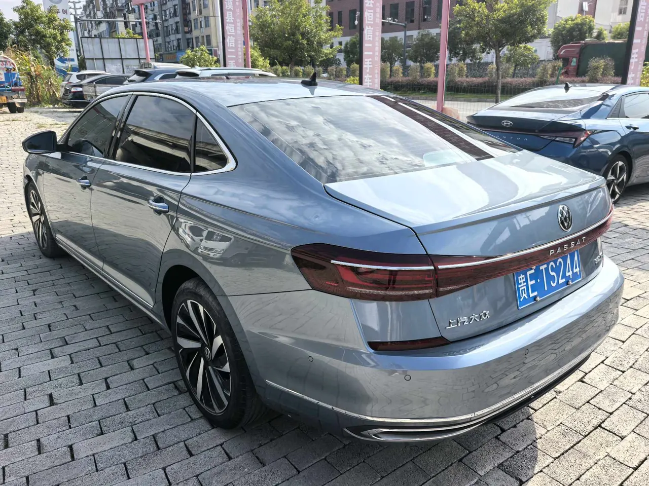 Volkswagen 2021 Passat 2.0TSI 330TSI Premium Edition Automatic Gear 4