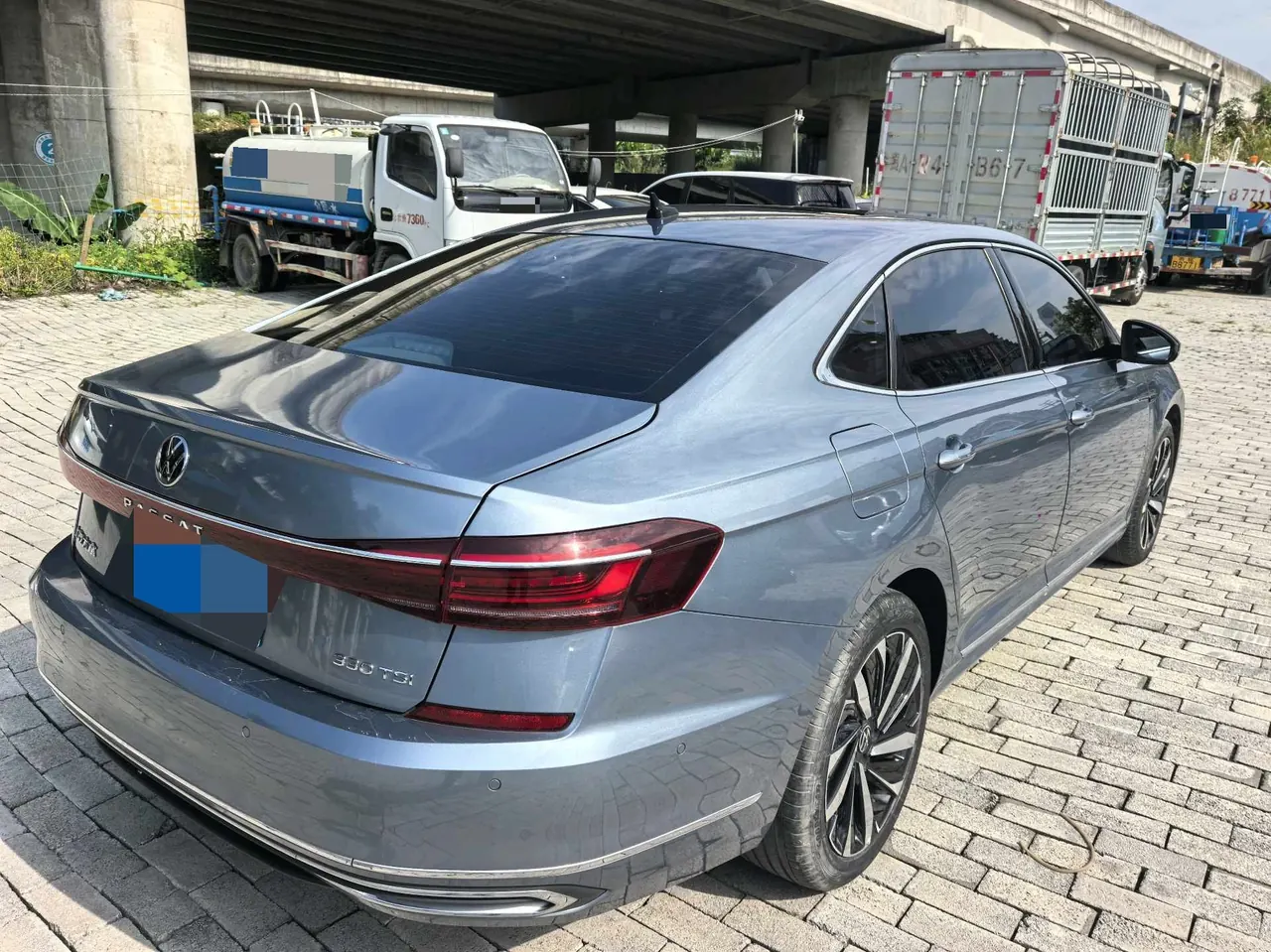 Volkswagen 2021 Passat 2.0TSI 330TSI Premium Edition Automatic Gear 5