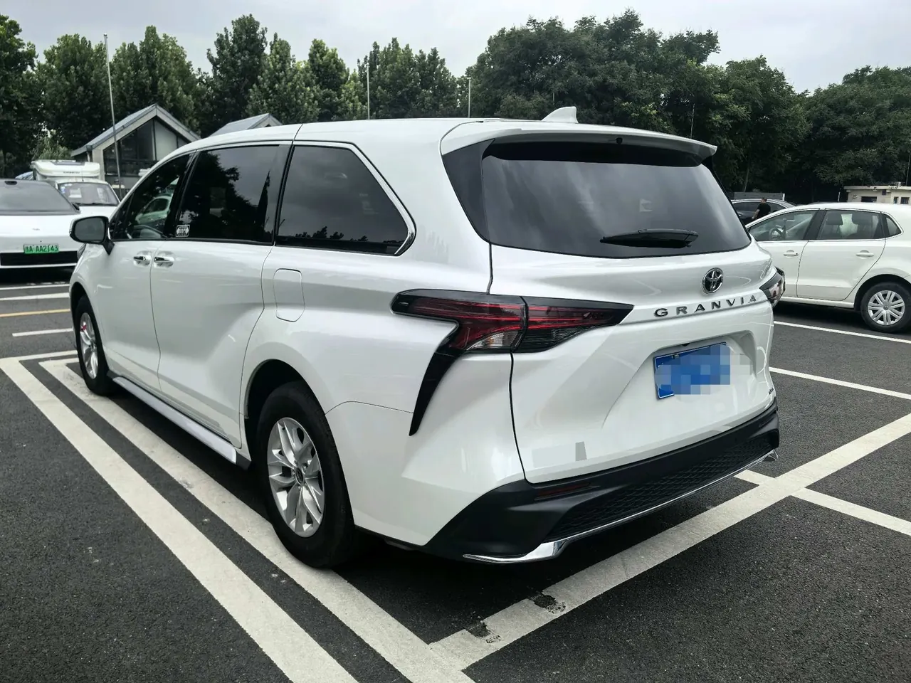 Toyota 2026 Grevia HYBRID 2.5 Stepless Comfort Edition Automatic Transmission 4