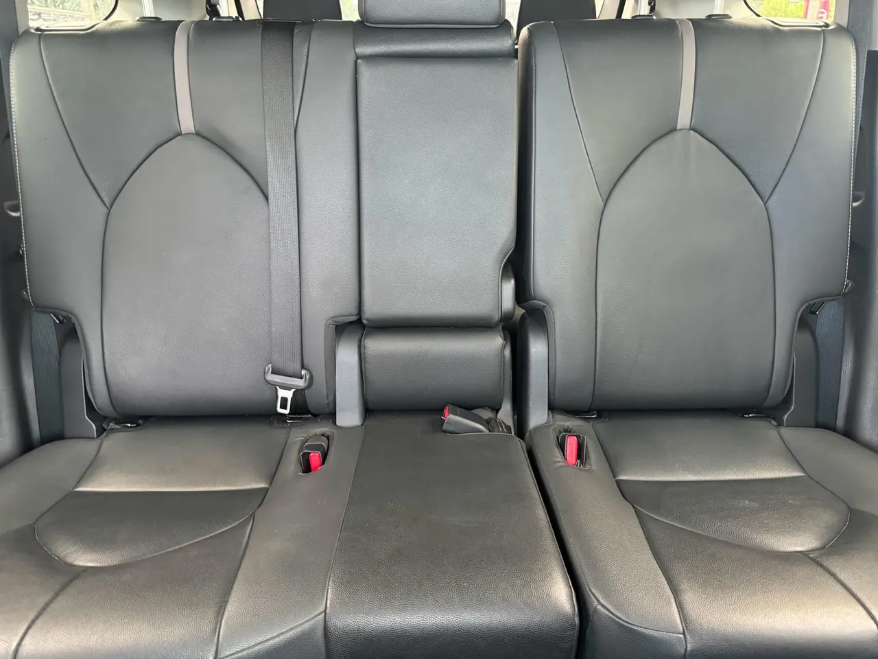 Toyota 2023 Highlander Dual Engine 2.5 Stepless Intelligent Electric Hybrid Four-wheel Drive Knight Edition 7-seat Automatic Transmission 9