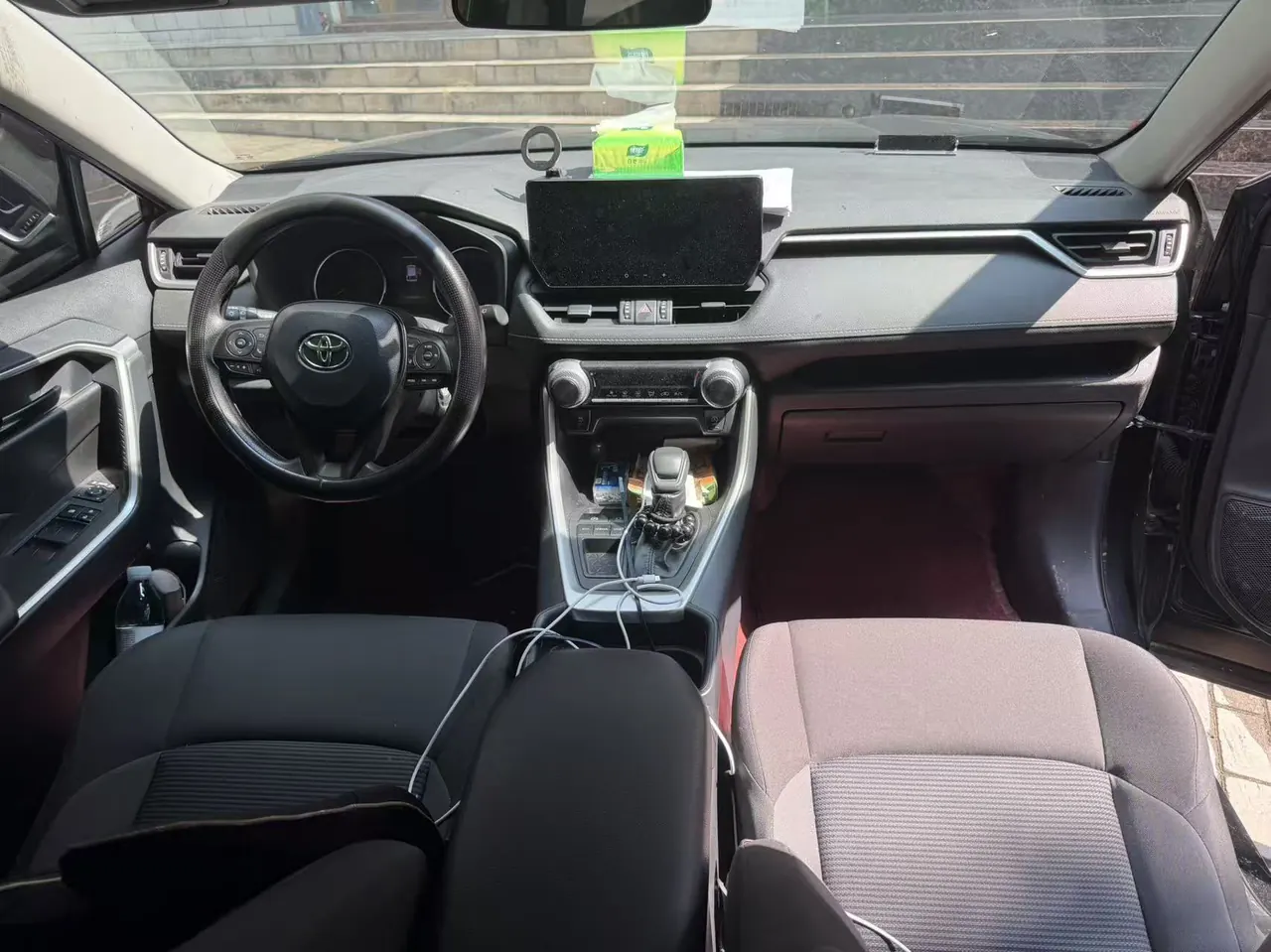 Toyota 2023 Wilanda 2.0 Stepless Two-Drive Leading Edition Automatic Gear 4