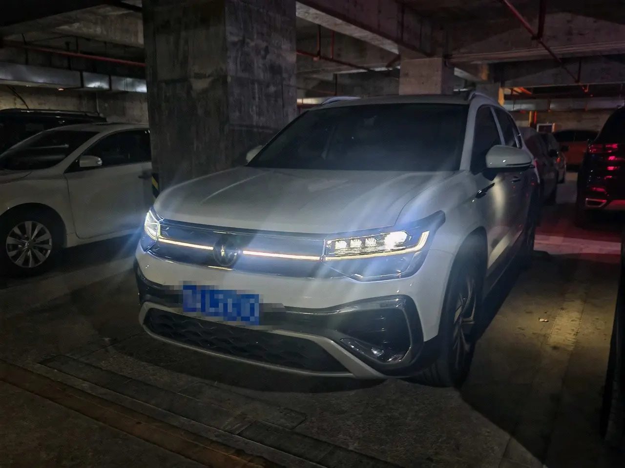 Open image lightbox: Volkswagen 2023 Tuyue 1.5TSI 300TSI Two-Drive Full Moon Edition Automatic Gear
