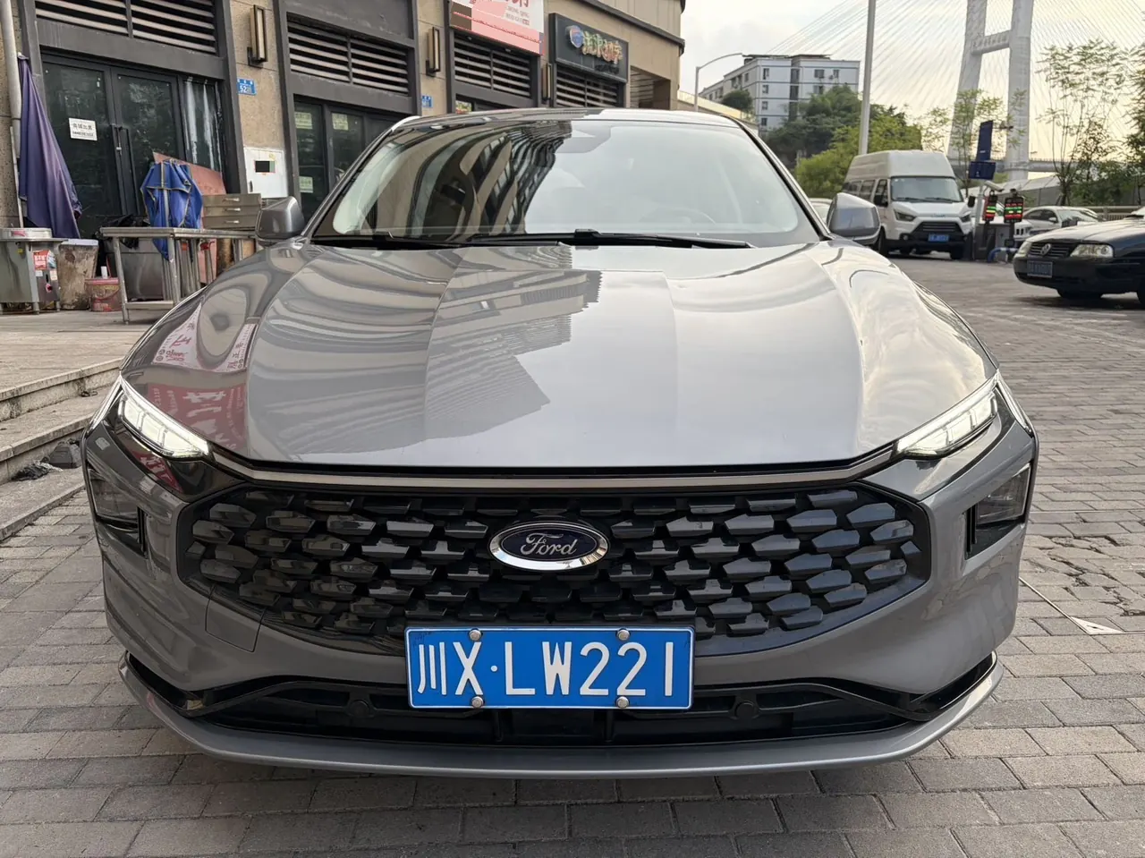 Ford 2023 Mondeo 1.5T EcoBoost 180 Luxury Automatic Gear 2