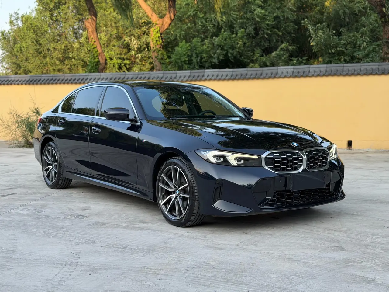 BMW 3 Series 2023 325Li 2.0T M Sports Suit Automatic Gear 2