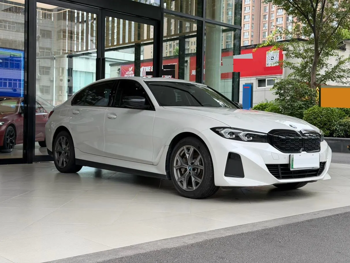 BMW 2024 i3 eDrive 35 L automatic gear 5