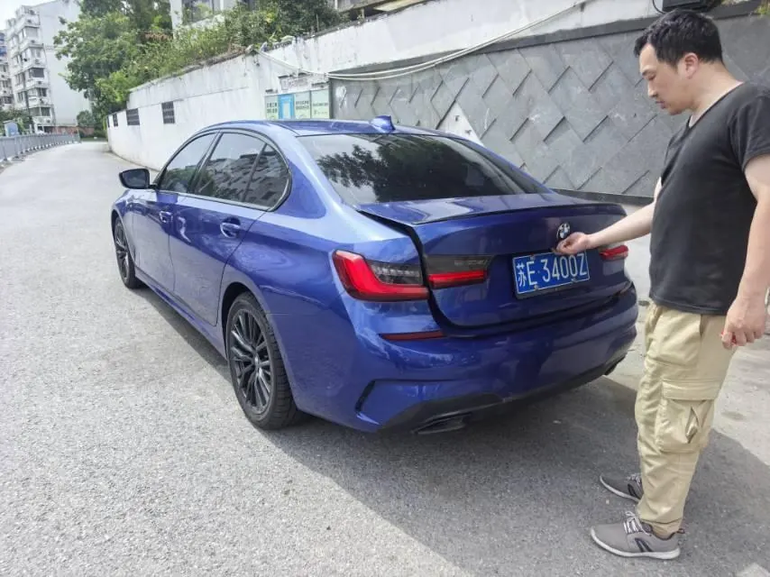 BMW 3 Series 2020 325Li 2.0T M Sports Obsidian Night Edition Automatic Gear 3