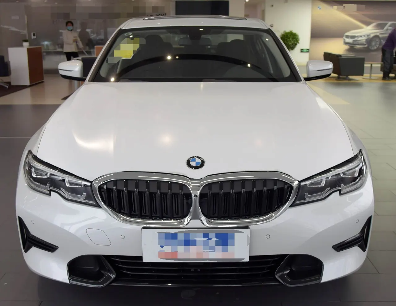 BMW 3 Series 2021 320i 2.0T Sports Suit (Modified) Automatic Gear 2