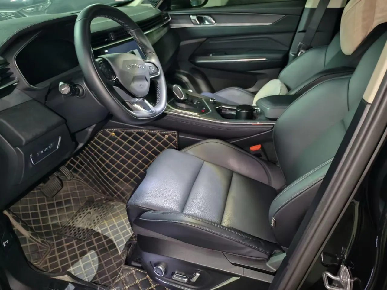 LYNK&amp;CO 2021 LYNK&amp;CO 01 2.0TD Two-wheel Drive Pro Automatic Gear 3